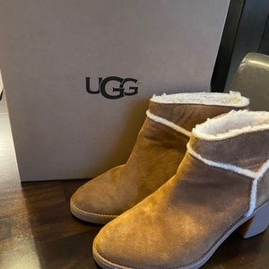 UGG W Kasen Ankle Boots